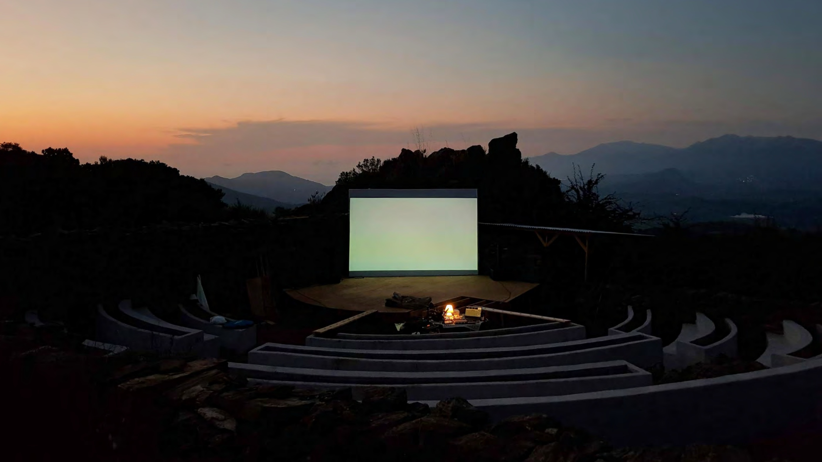 Amphithéâtre au crépuscule